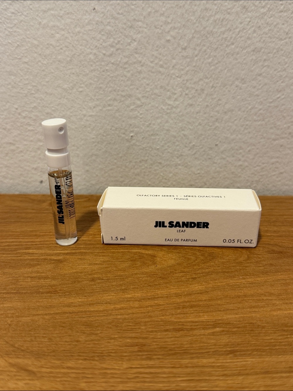 Jil Sander Leaf Vial Sample -1.5ml